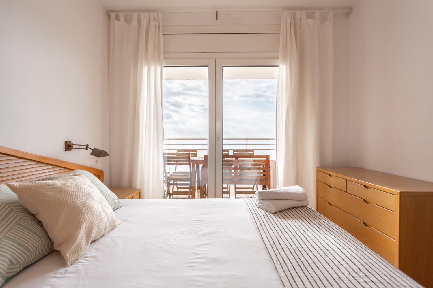 Ático acogedor, con vistas en la playa - foto 4