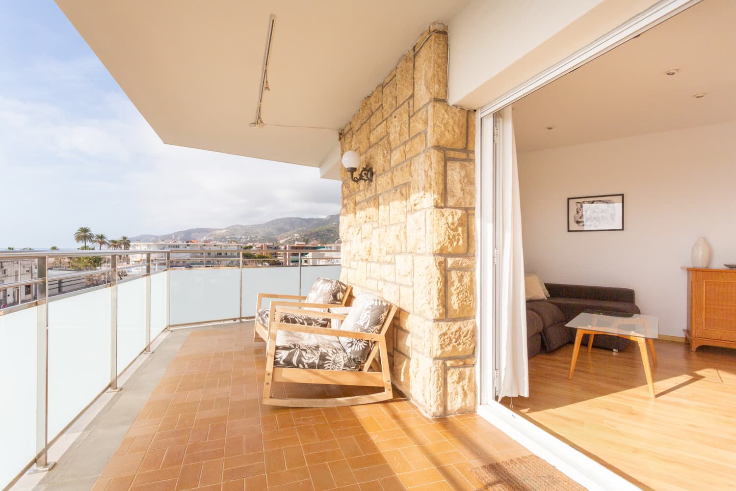 Ático acogedor, con vistas en la playa — Apartamento en Castelldefels