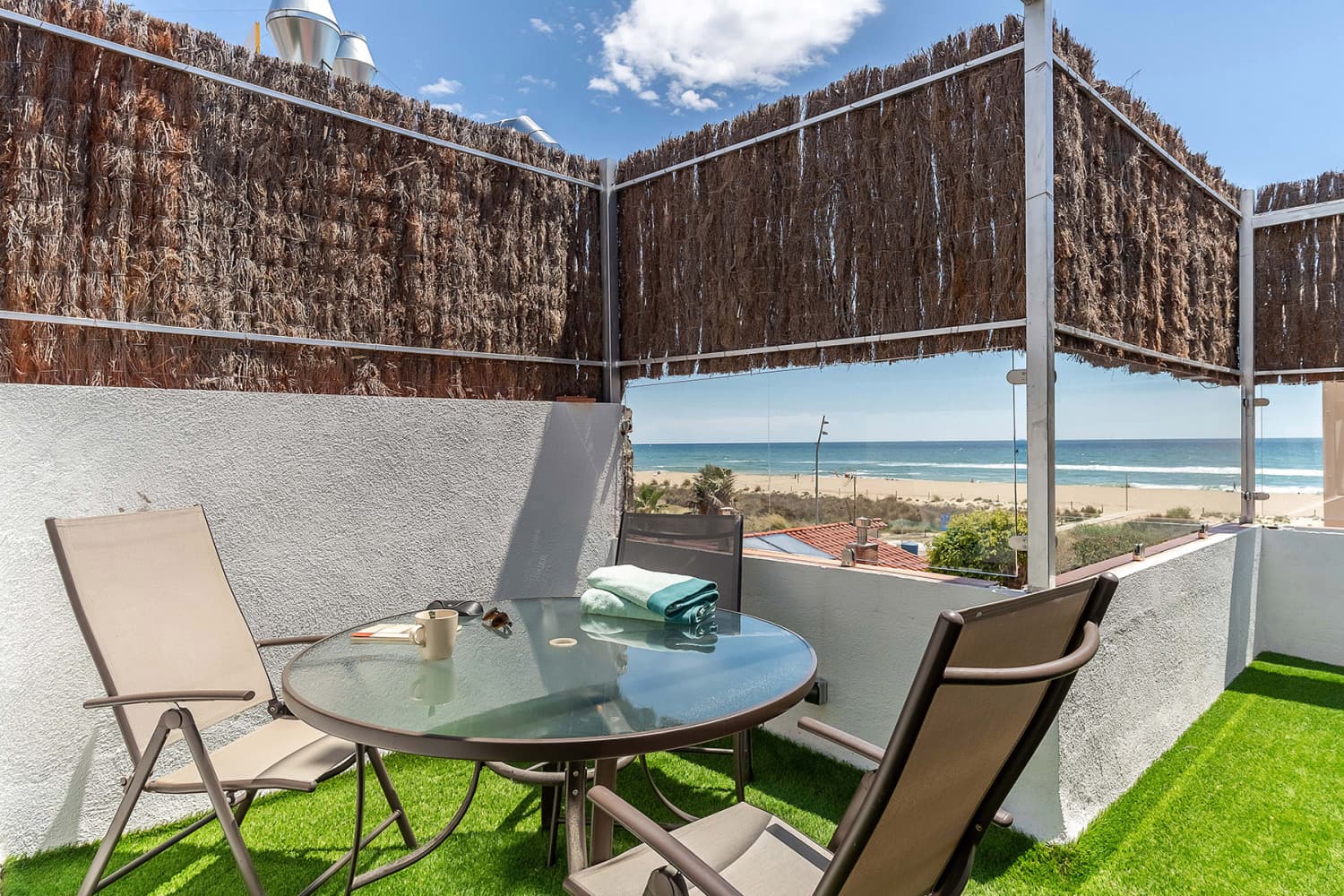 Panoramic view Castelldefels — Apartamento en Castelldefels